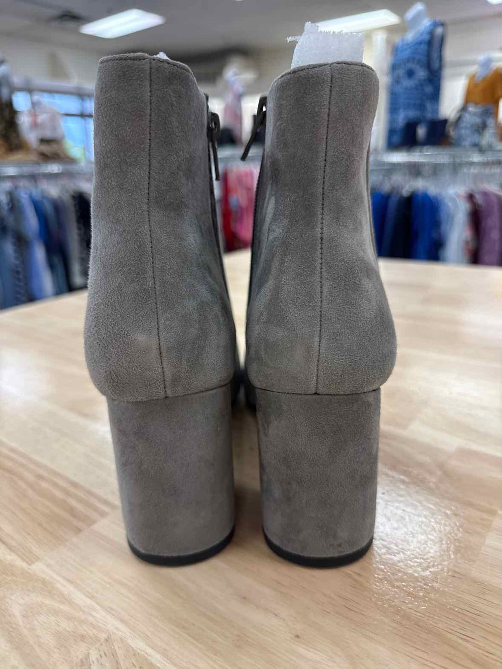 Bella Vita Size 9.5 Gray Suede Wilma Bootie NWT