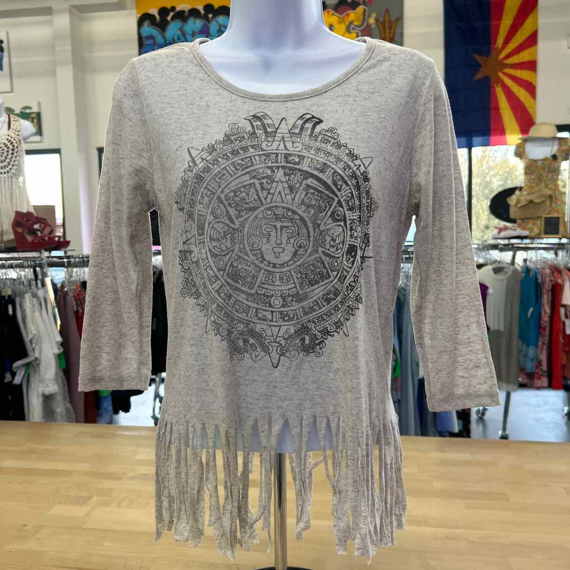 FreshWear Size S Gray Preloved T-Shirt LS