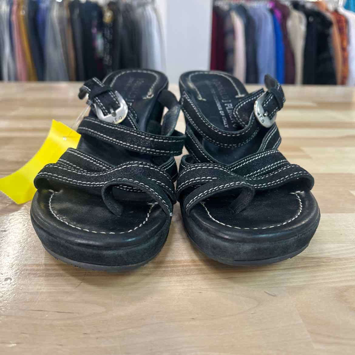 Donald J Pliner Size 7 Black Preloved Sandals