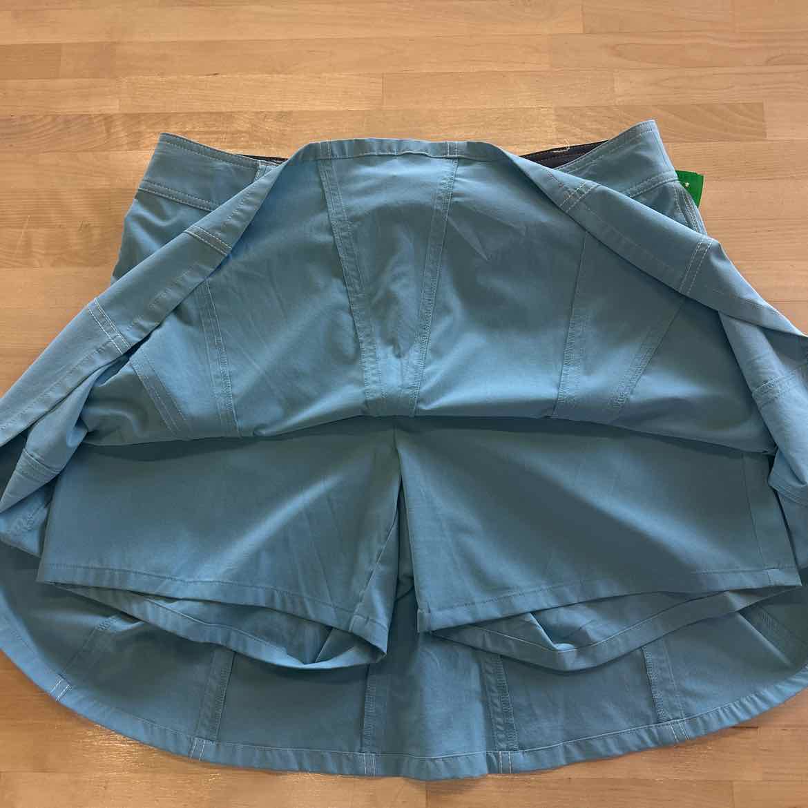 Athleta Women Size 14 Blue Preloved Skorts