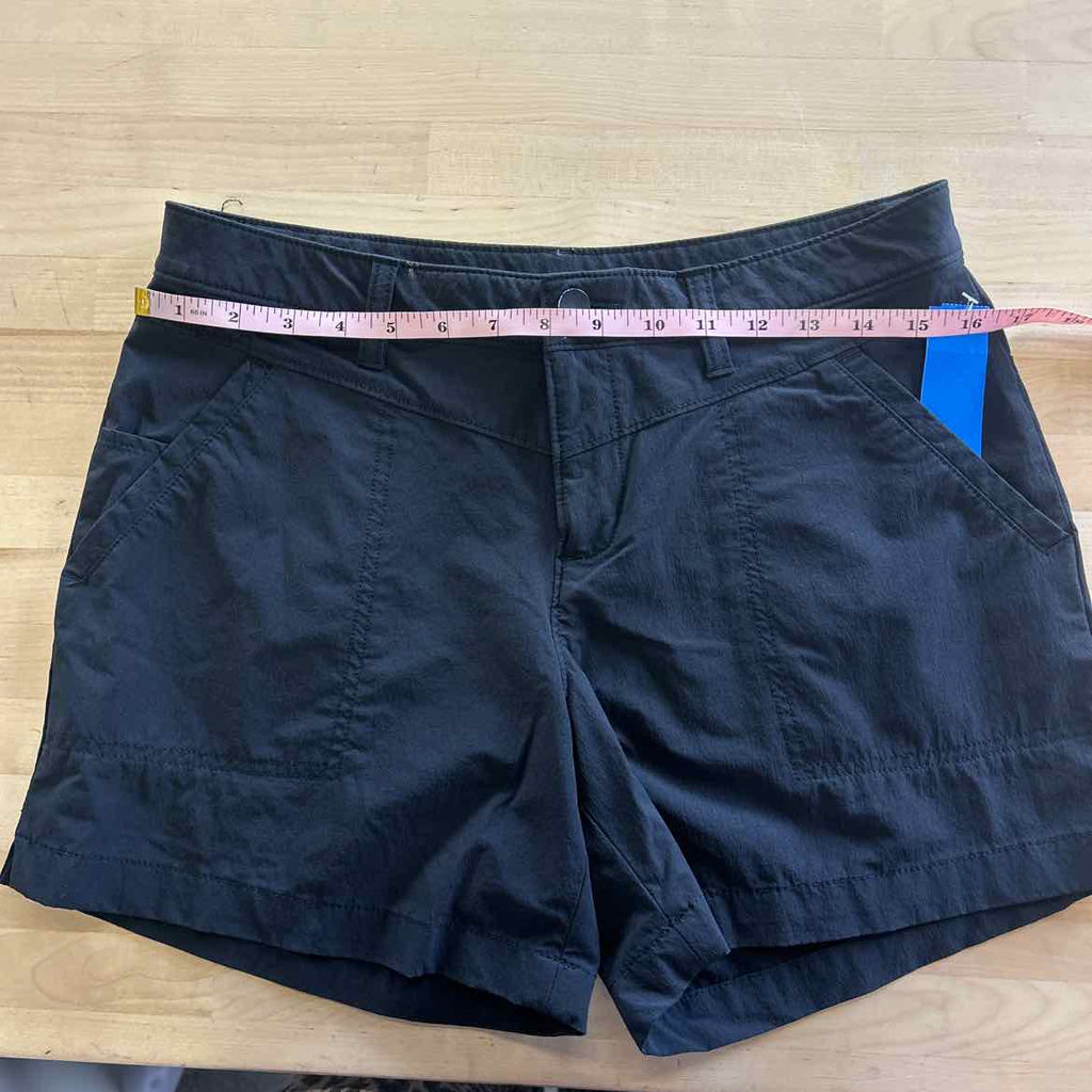 Alpine Women Size 6 Black Preloved Shorts