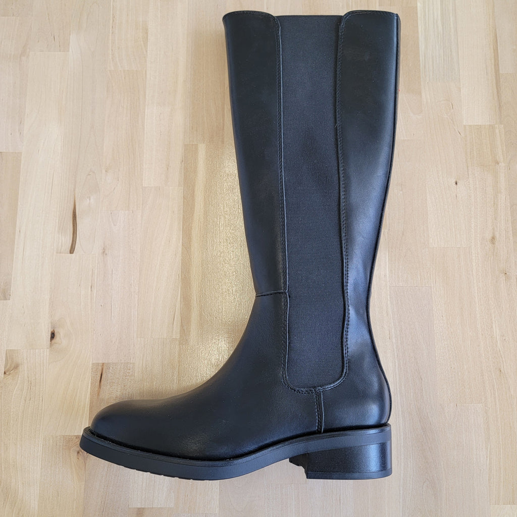 Macy's Shoe Size 7 Black Boots