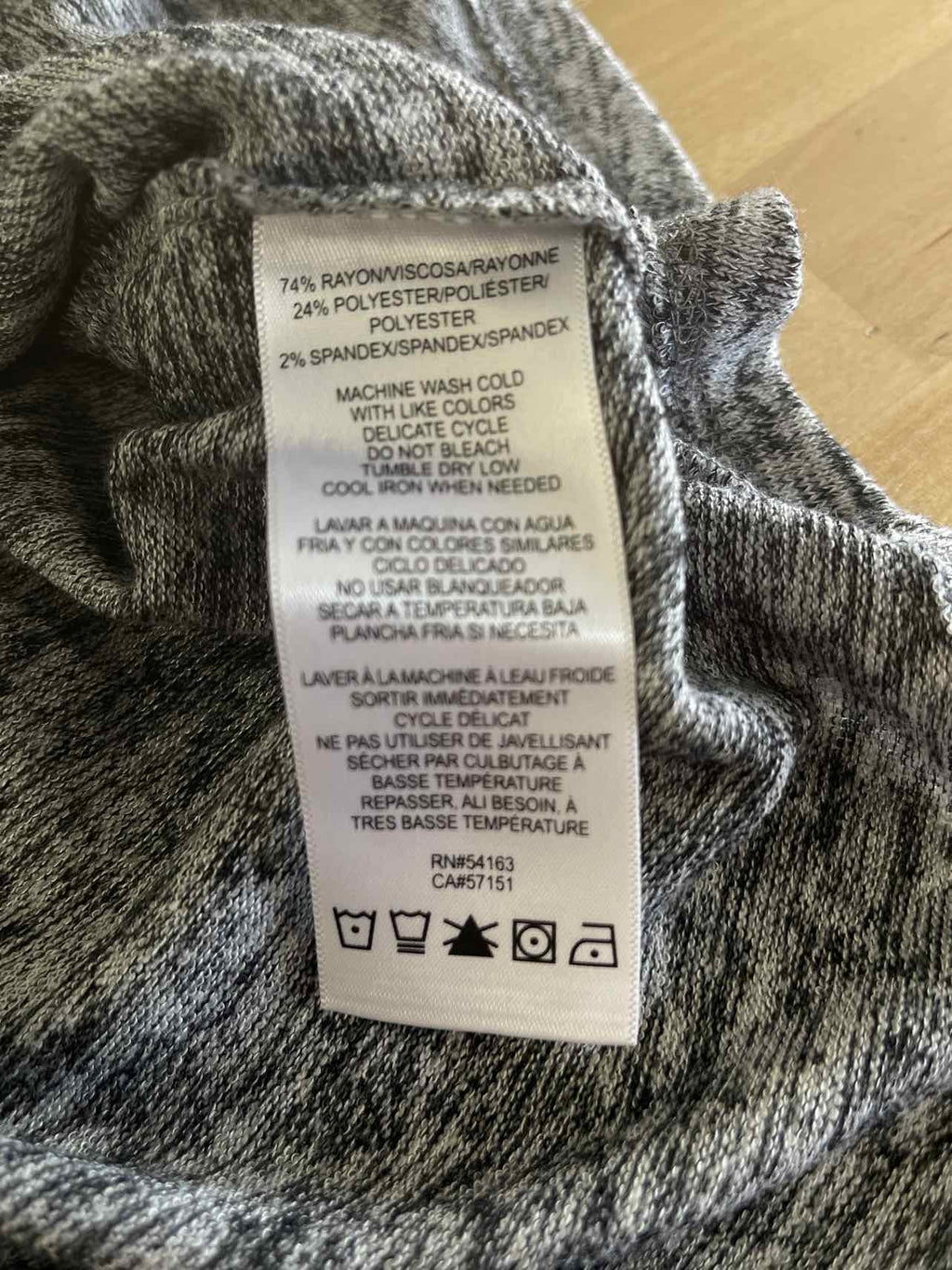 Calvin Klein Size M Gray Preloved Blouse SS
