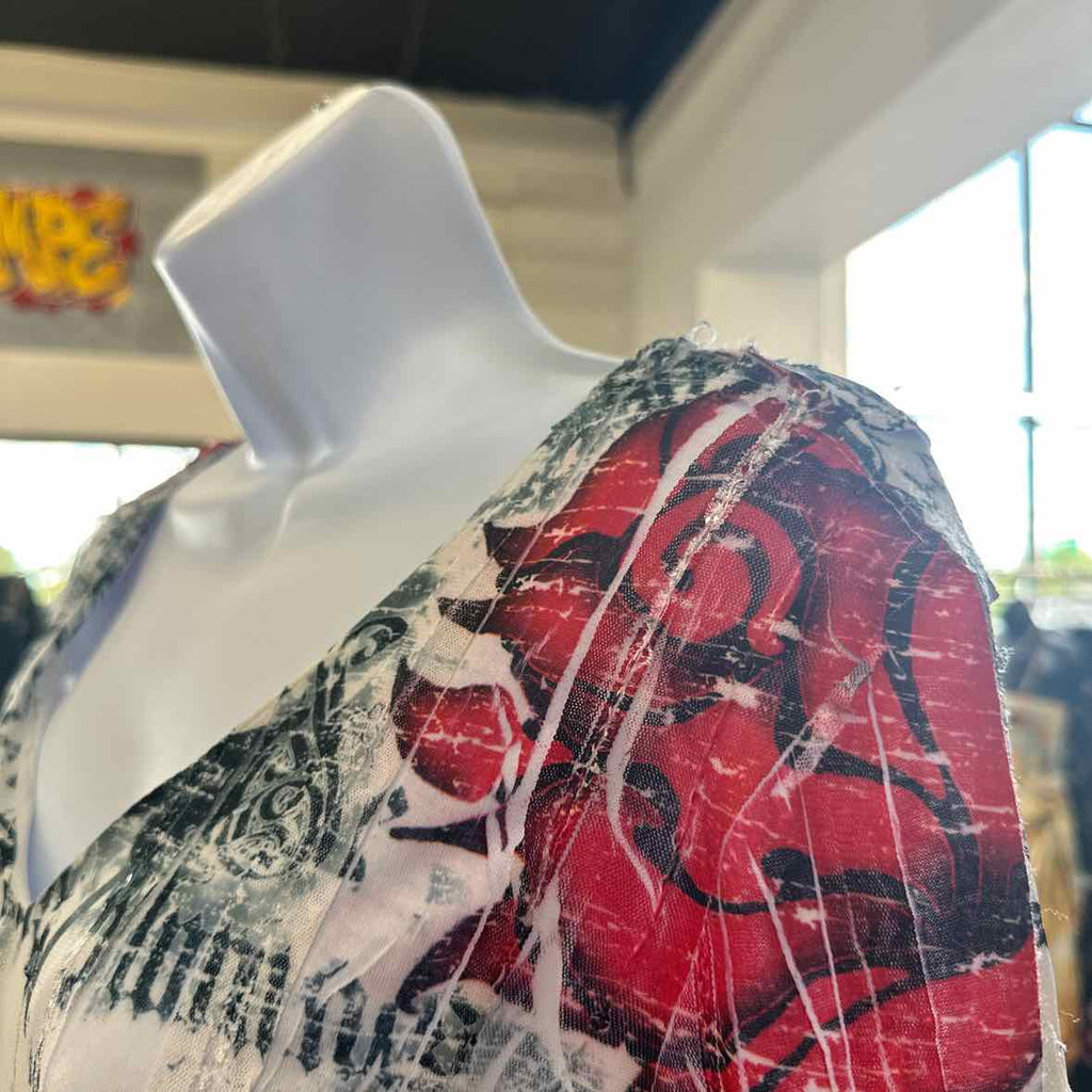 Mesmerize Size M Gray Long Sleeve