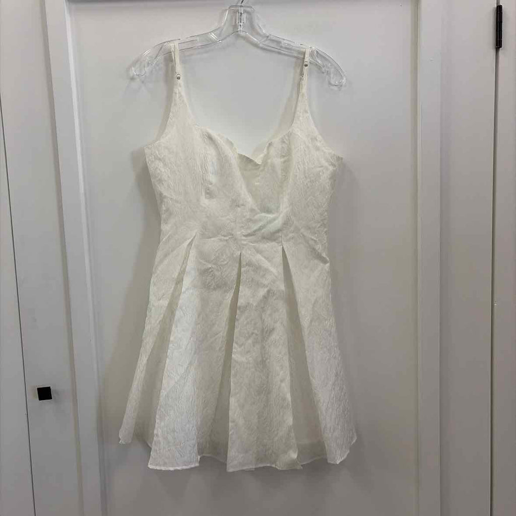 astr Size L White New Dress