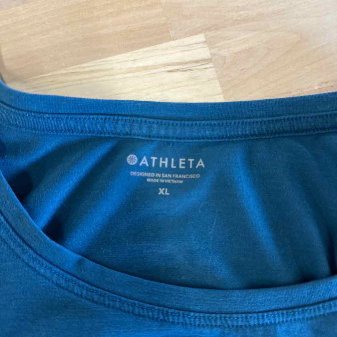 Athleta Size XL Blue Tank