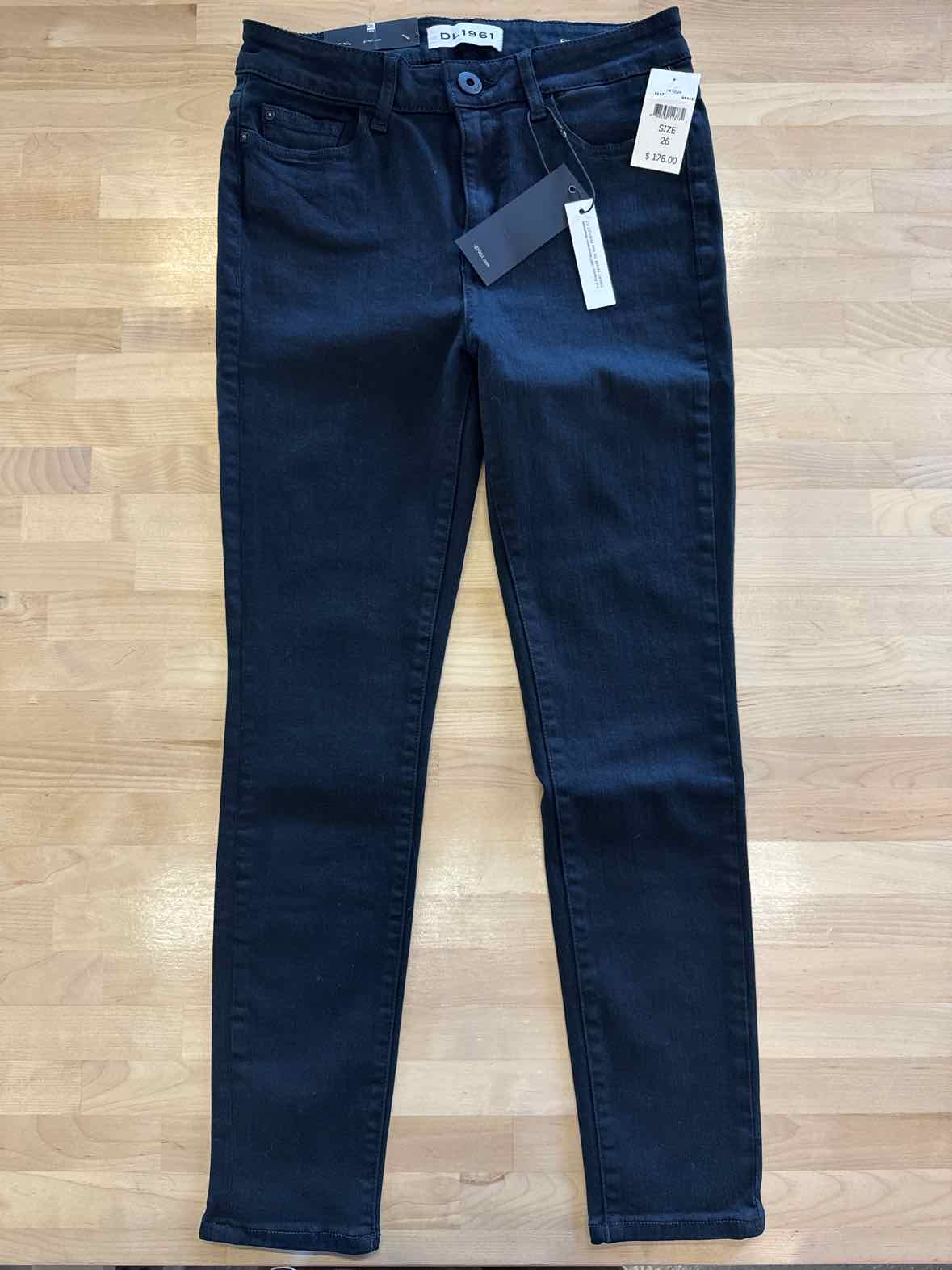 DL 1961 Size 26 Black Jeans