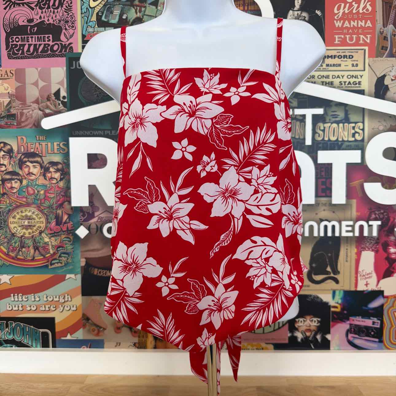Madden Girl Size L Hibiscus Bandana Top