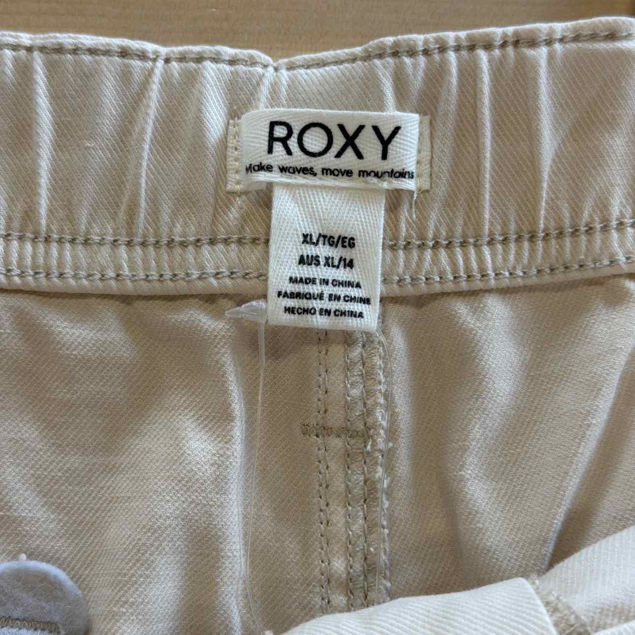 Roxy Juniors' Come and Chill Mid-Rise Cargo Pants