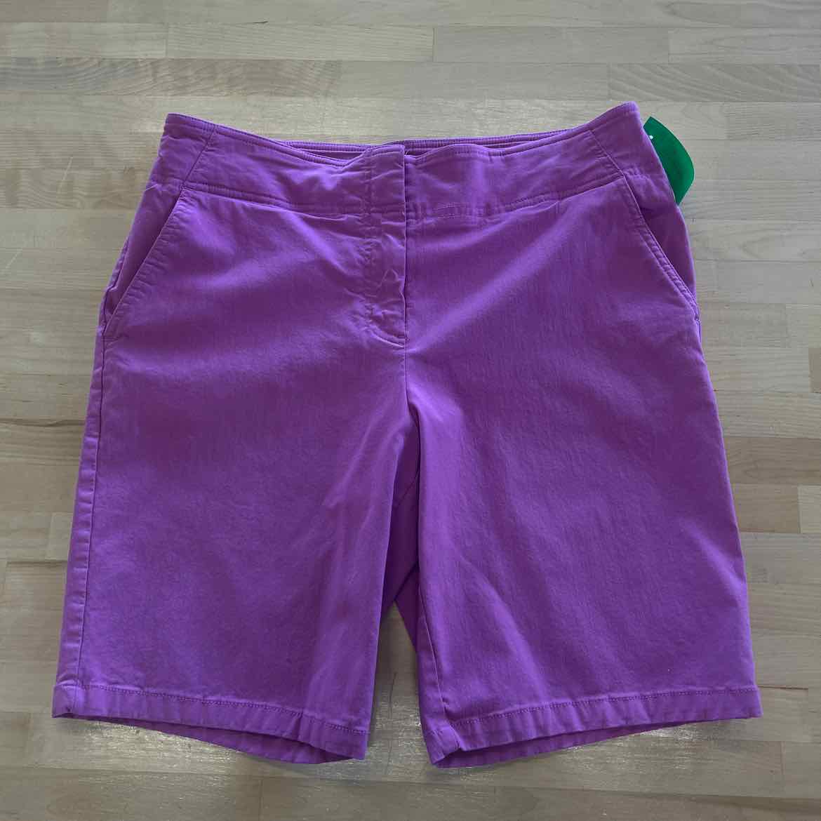Izod Women Size 14 Purple Preloved Shorts