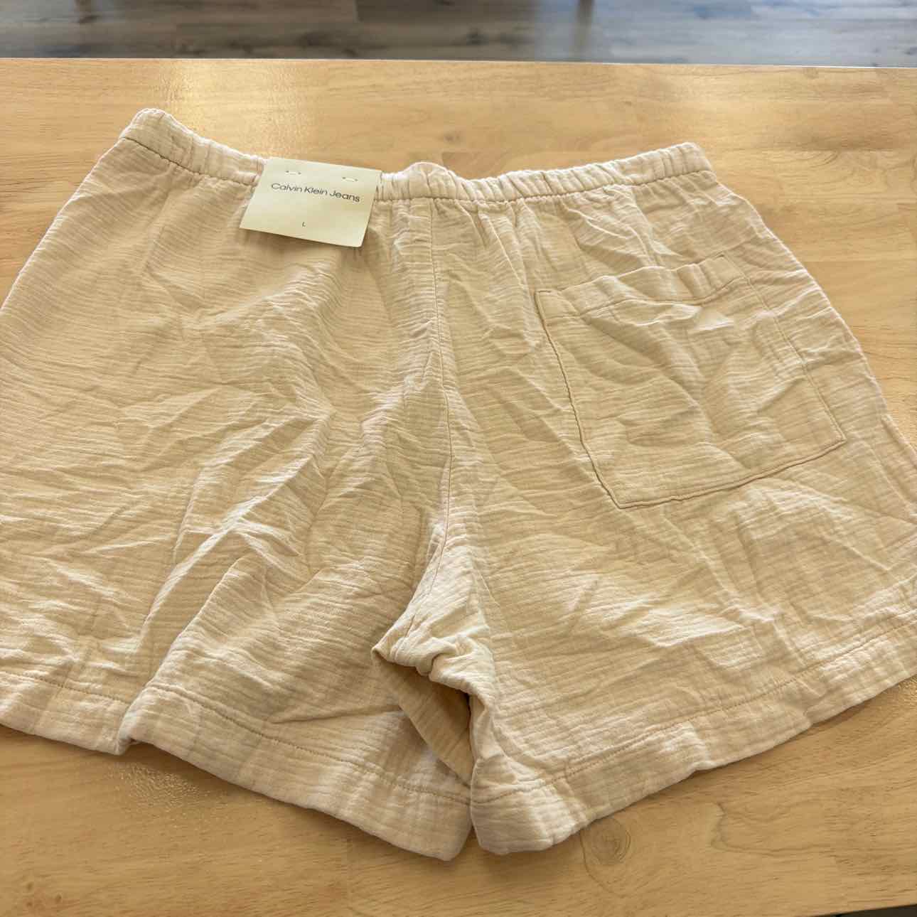 Calvin Klein Women Size L Tan New Shorts