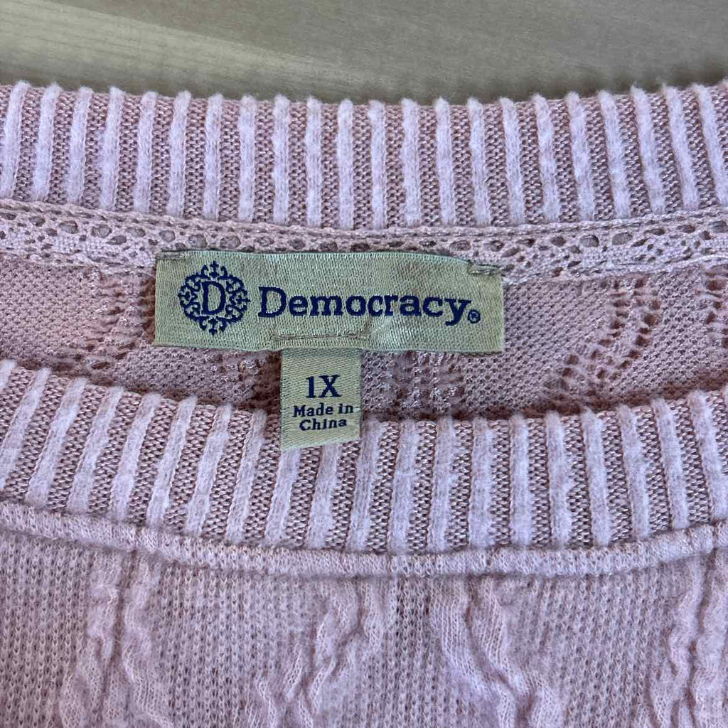 Democracy Size 1X Pink Preloved Sweater