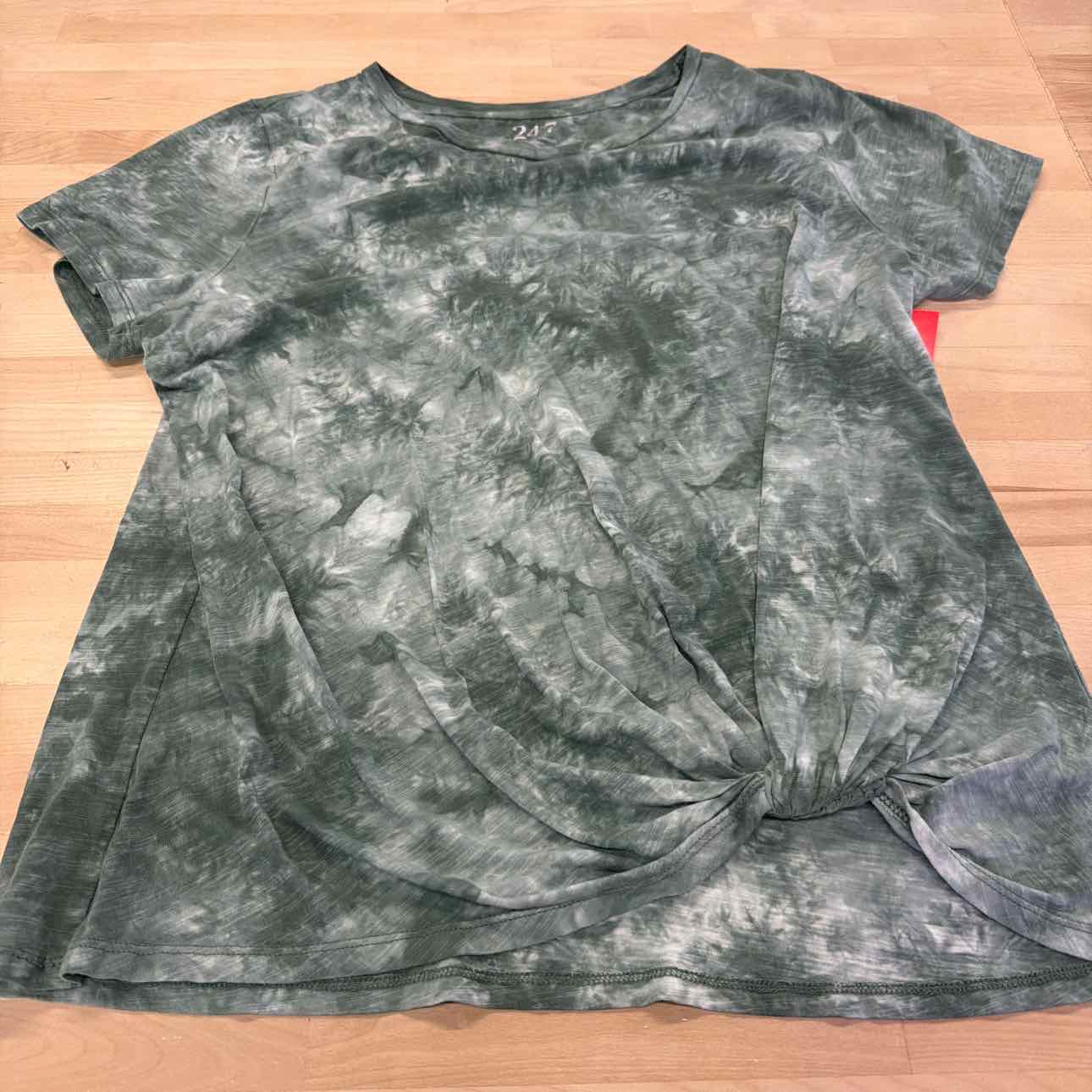 24/7 Size XXL Green Used Shirt