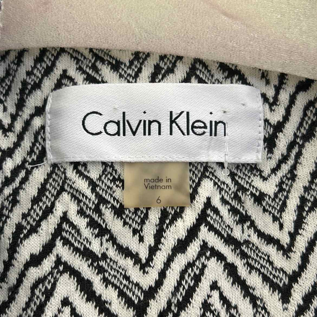Calvin Klein Size 6 Black/White Preloved Blazer