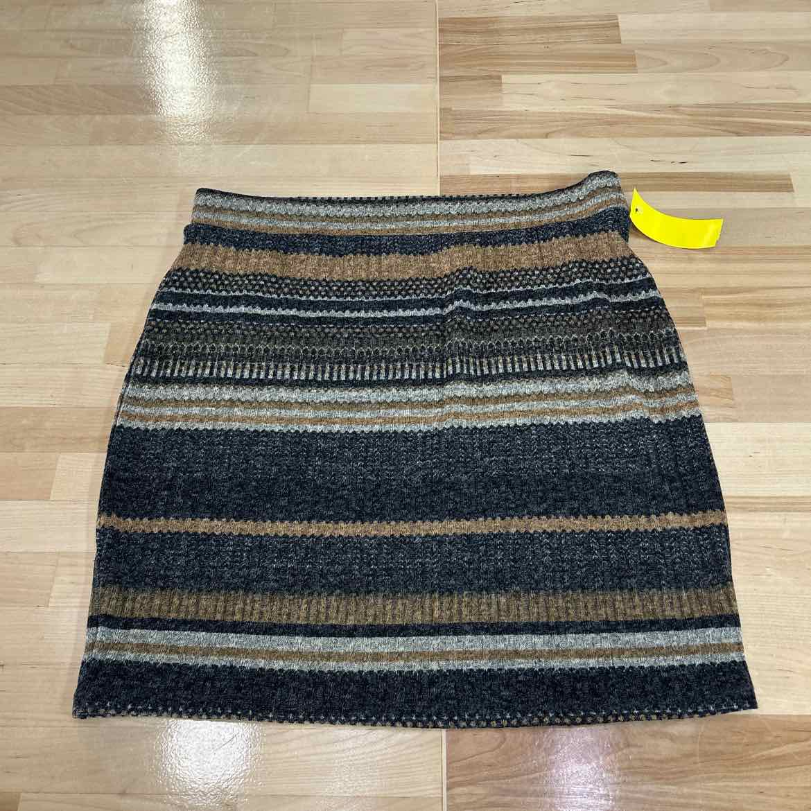 Full Tilt Size M Brown Preloved Skirt