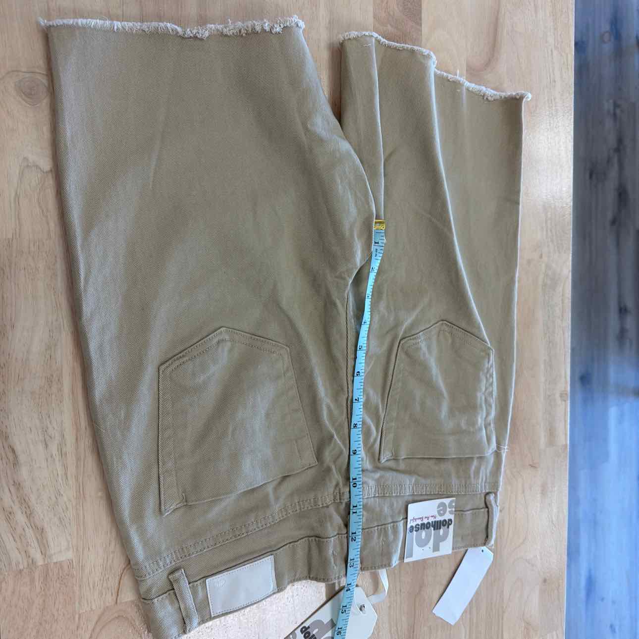 dollhouse Women Size 30 Tan New Shorts