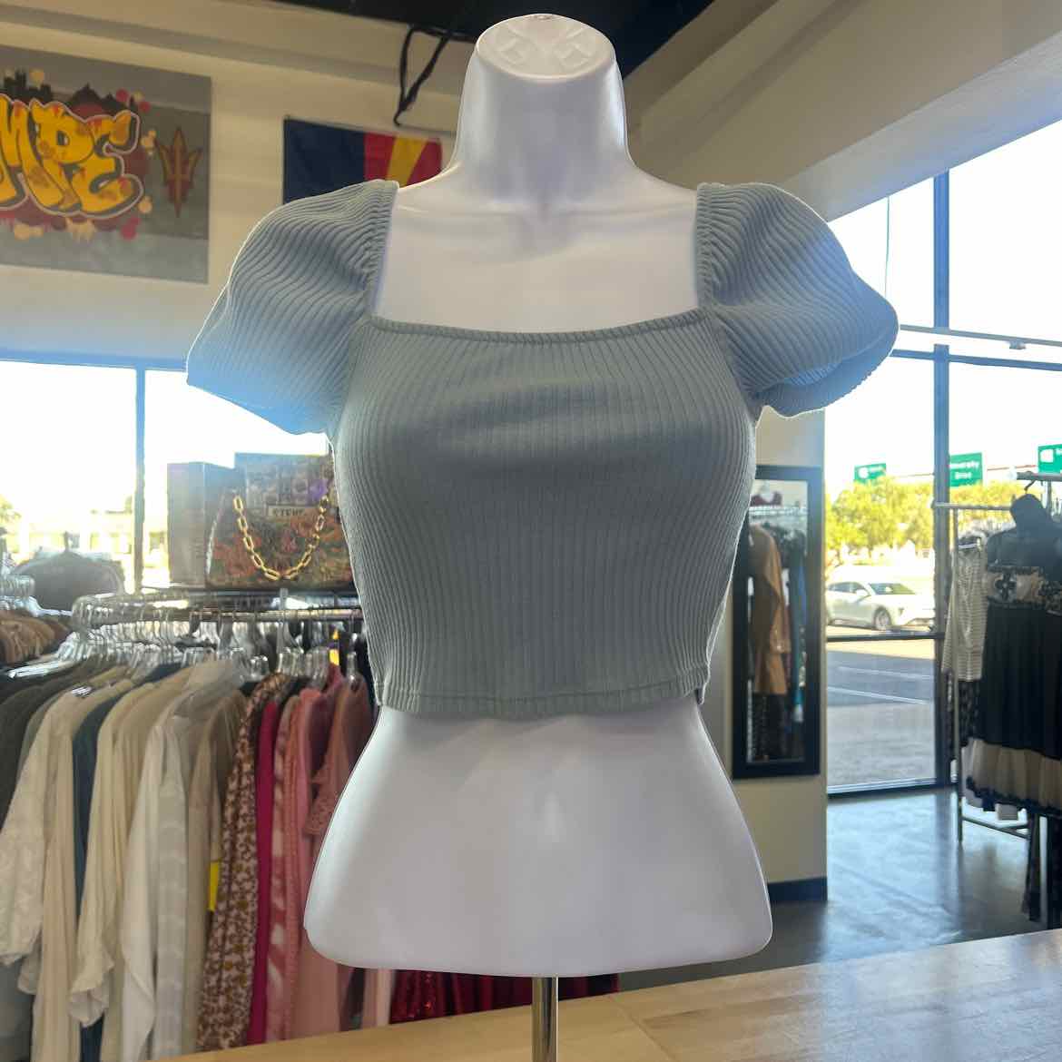 H&M Size XS Blue Ribbed Preloved Crop Top