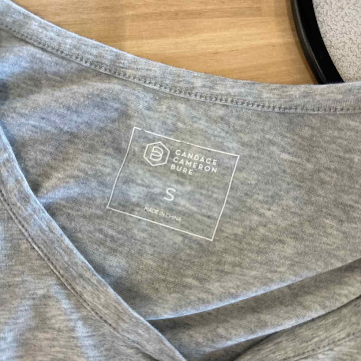 Candace Cameron Bure Size S Gray Shirt