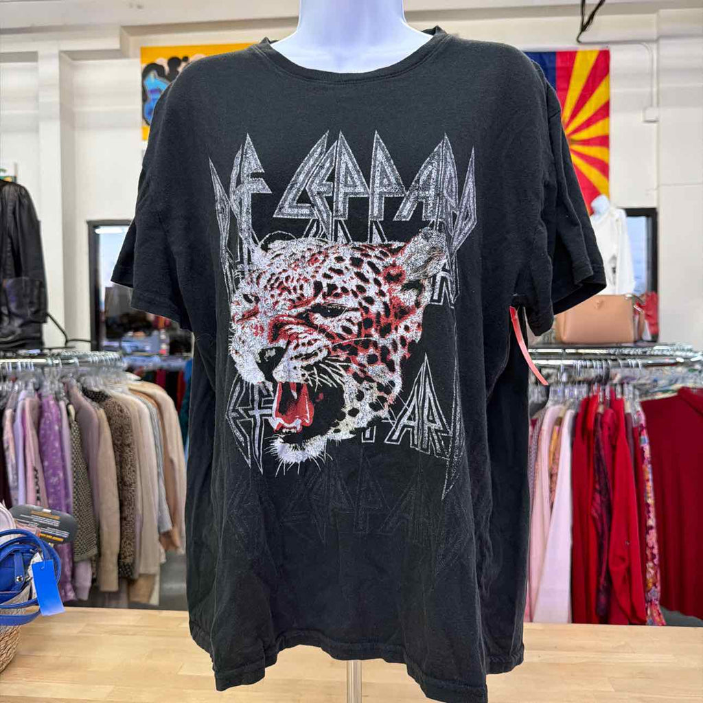 Def Leapord Size XXL Black Used Shirt
