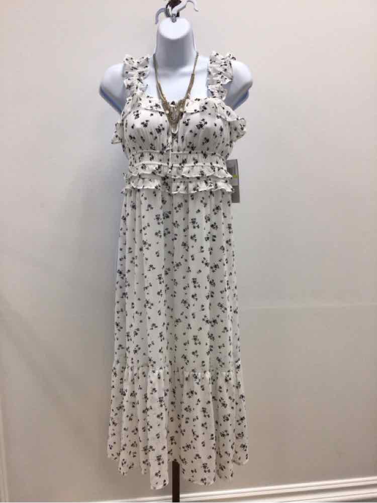 kingston grey Size M White New Dress