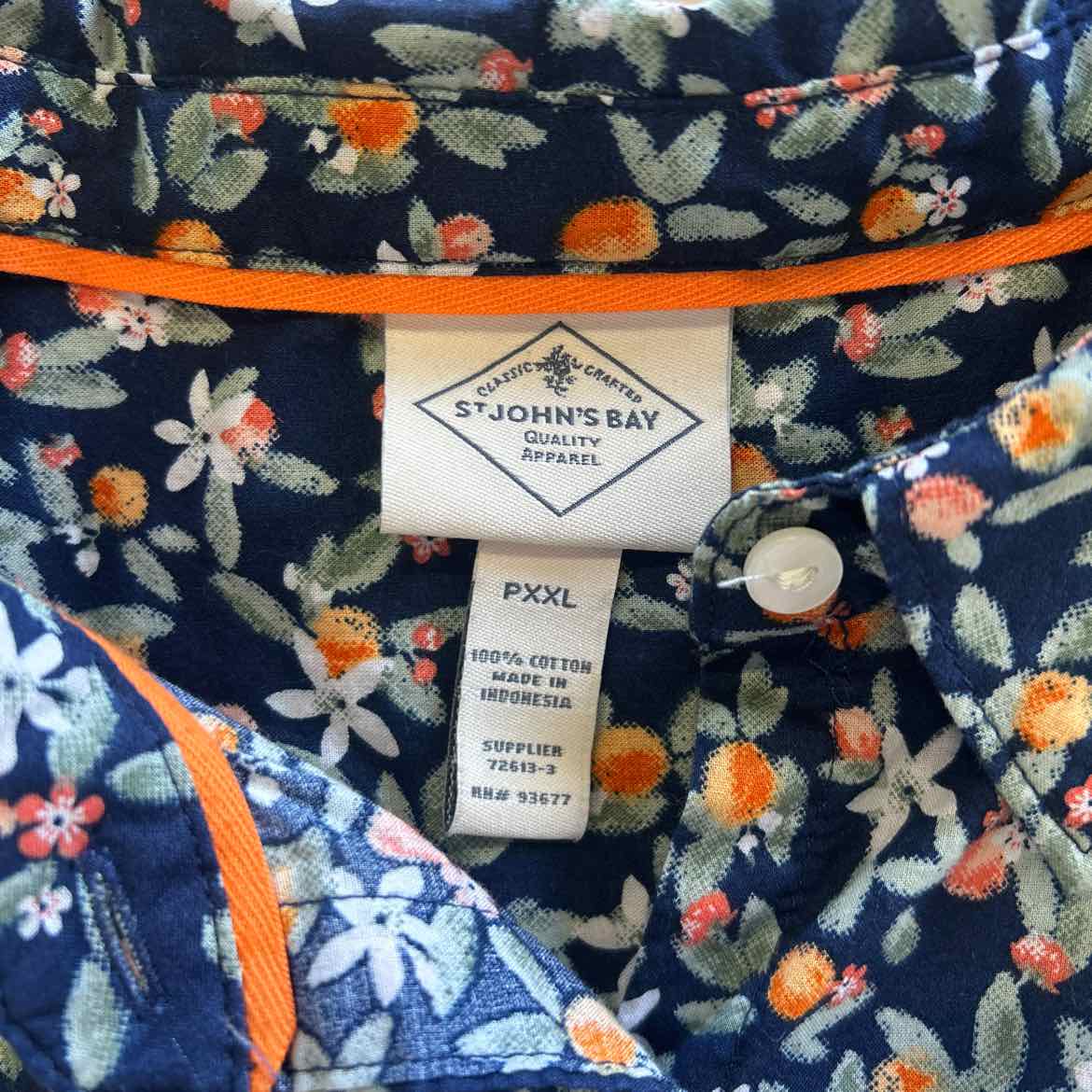 St John's Bay Size XXL Blue Preloved MENS Button Down Shirt