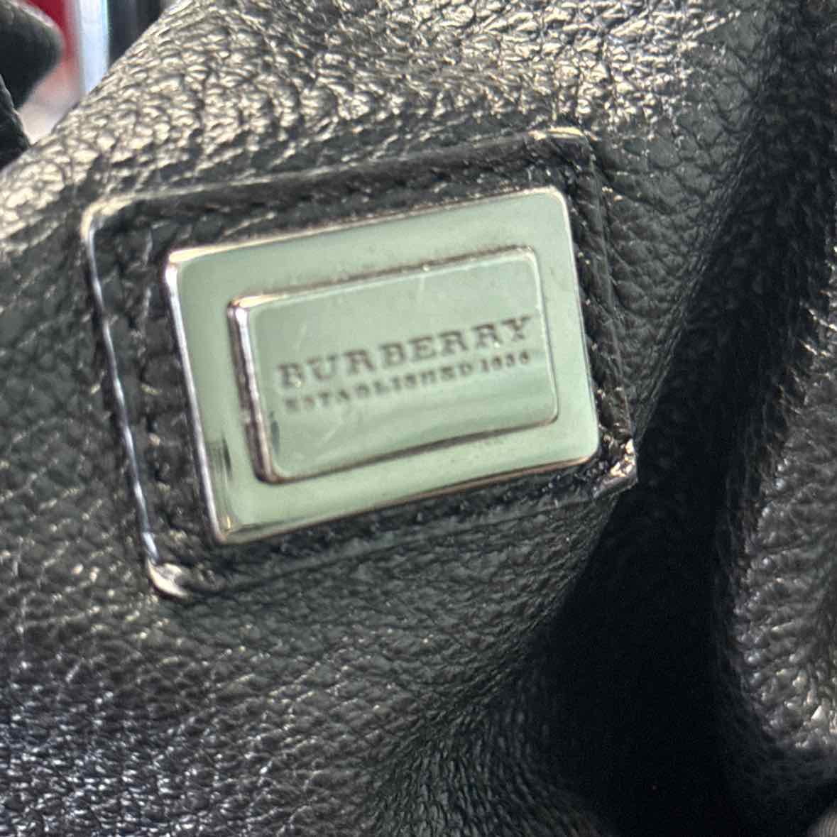 Burberry Shadow Check Black Hobo in Nylon and Leather Pre-Owned