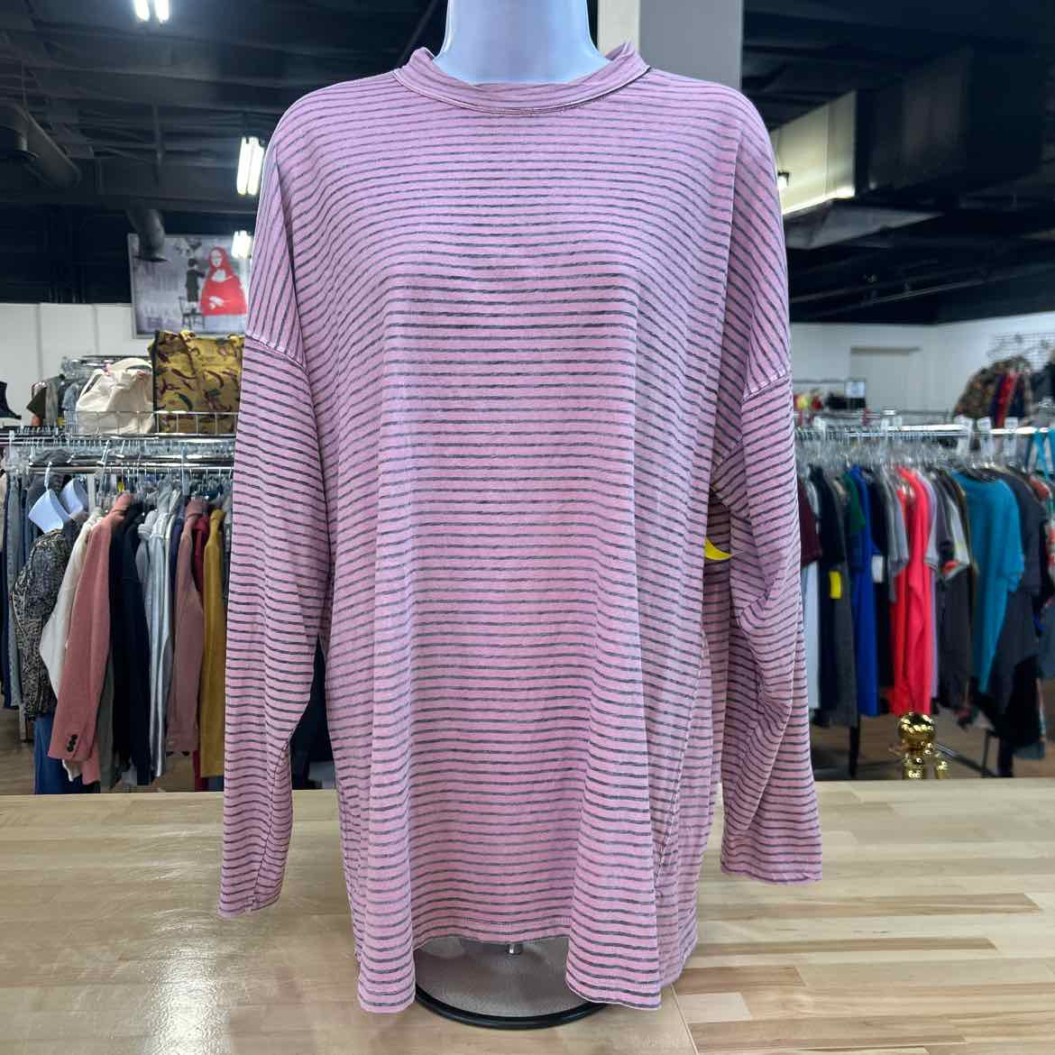 we the free Size M Pink Preloved Longsleeve