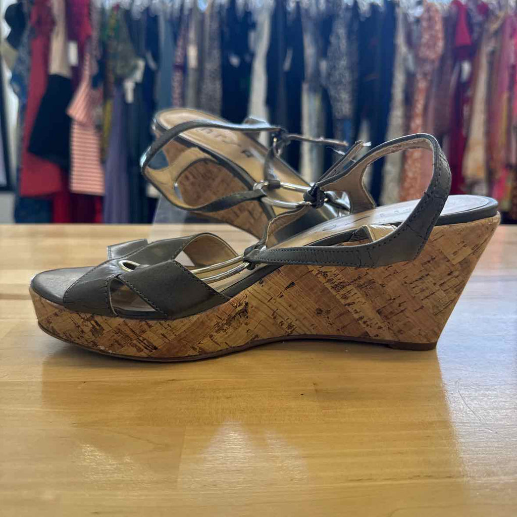 Unisa Shoe Size 10 Gray Wedges