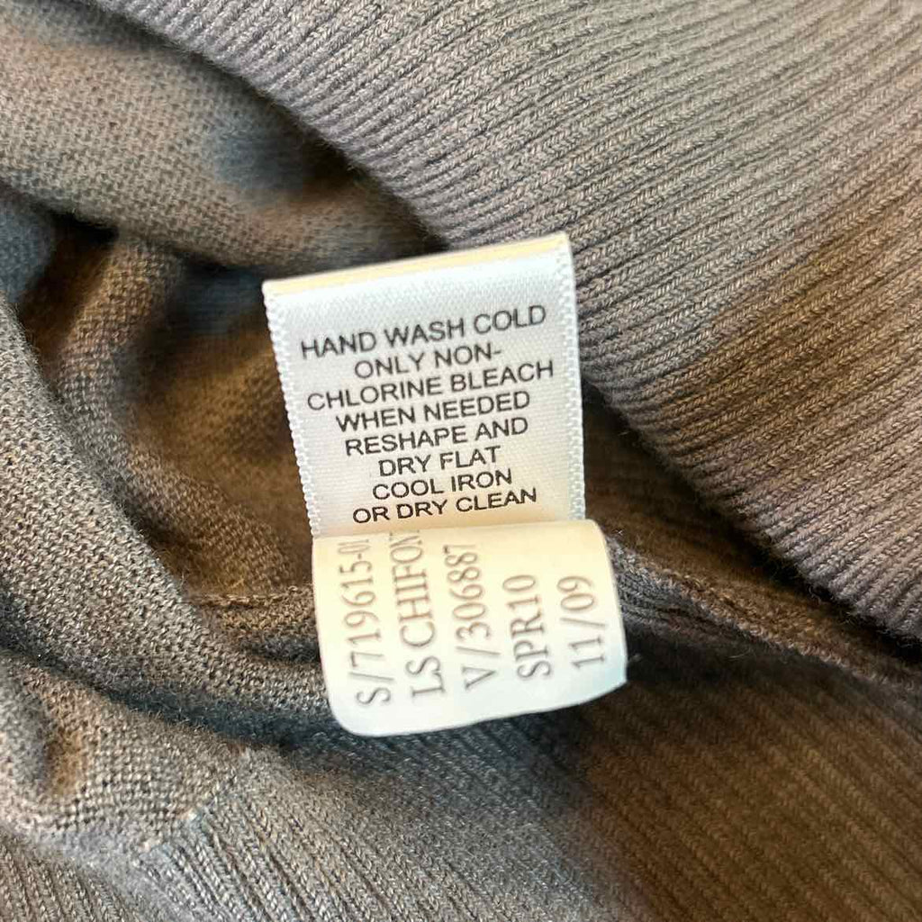 Banana Republic Size S Grey Preloved Sweater