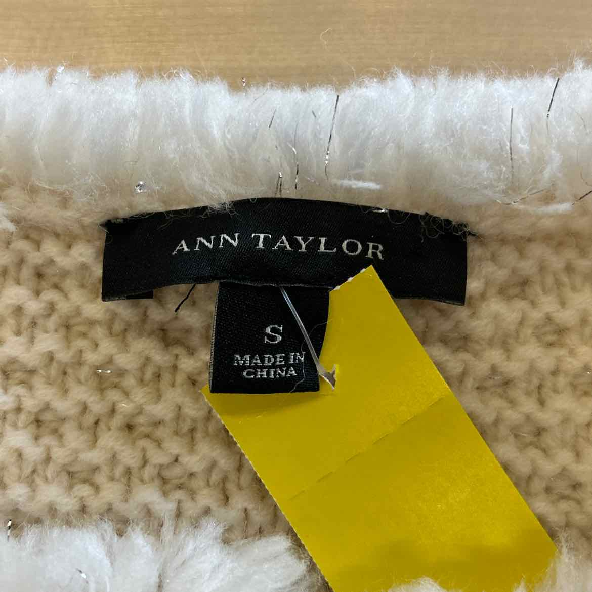 Ann Taylor Size S Off White Sweater