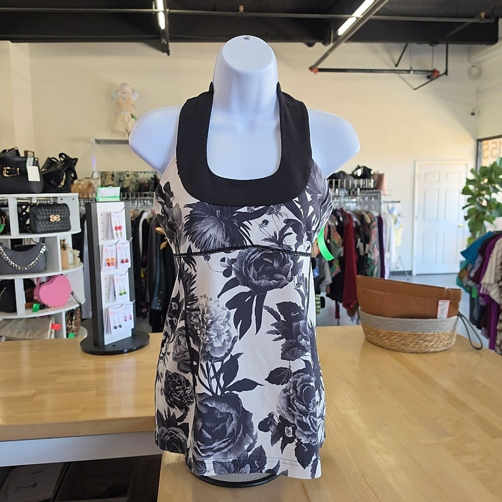 LuluLemon Size 8 Black/White Preloved Athletic Tank