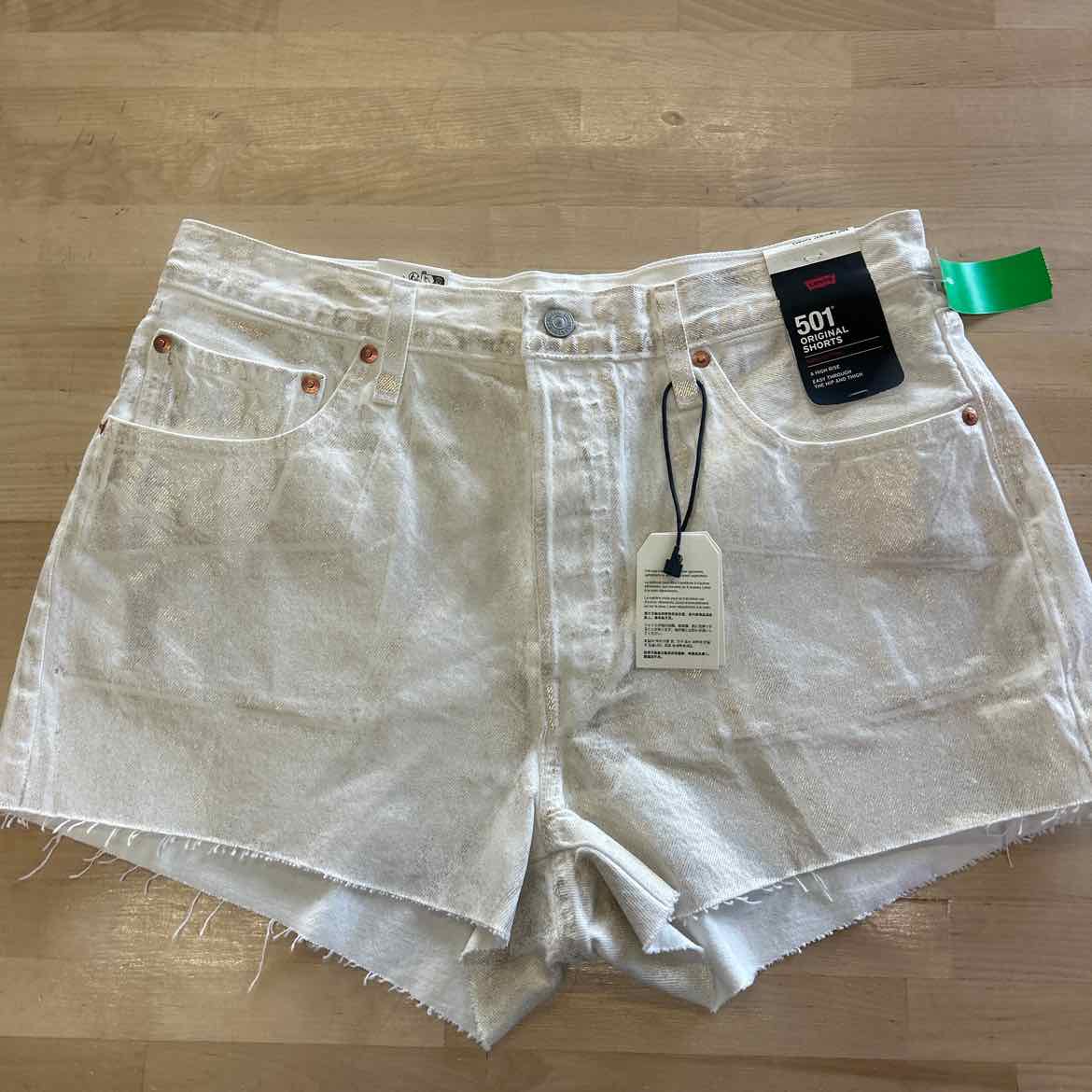 LEVI'S 501 Original Short in White - 32