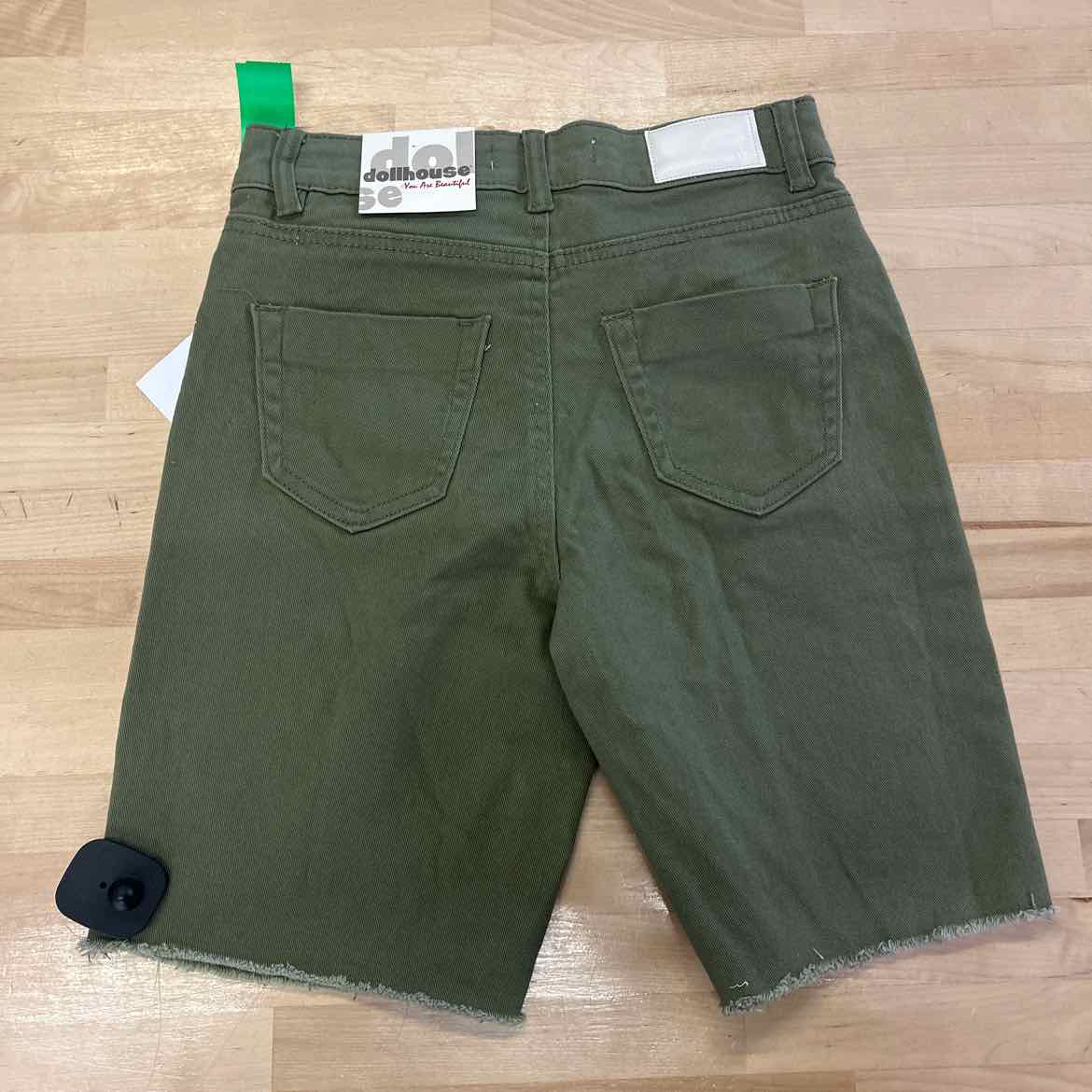 Dollhouse Juniors' High-Rise Frayed Bermuda Shorts - Green - 0