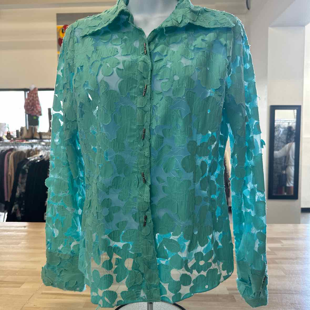 Bella Pelle Size S Blue Mesh Button Down Shirt