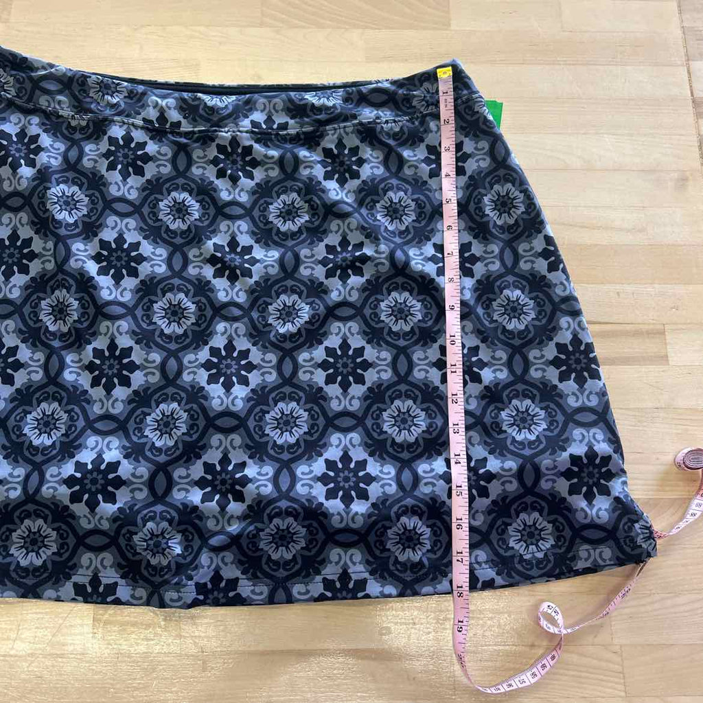 Ekouaer Women Size XXL Black & Gray Preloved Skorts