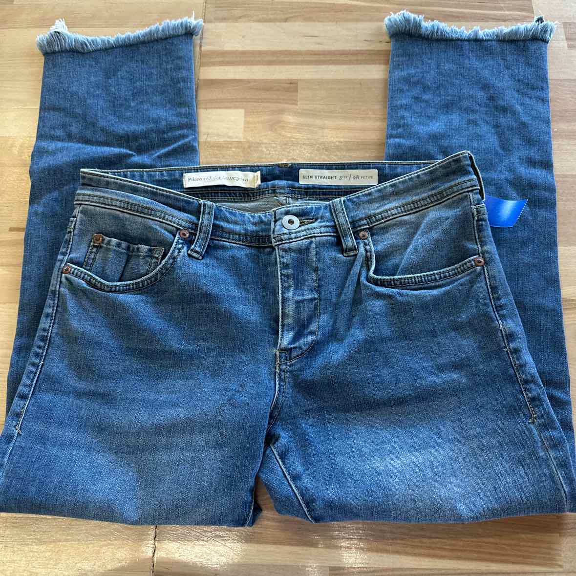 Pilcro Size 28 Denim Jeans