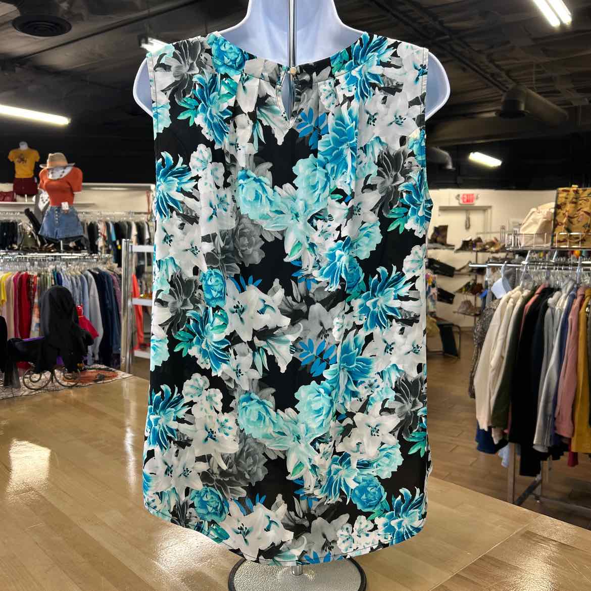 Calvin Klein Size L Blue Preloved Sleeveless