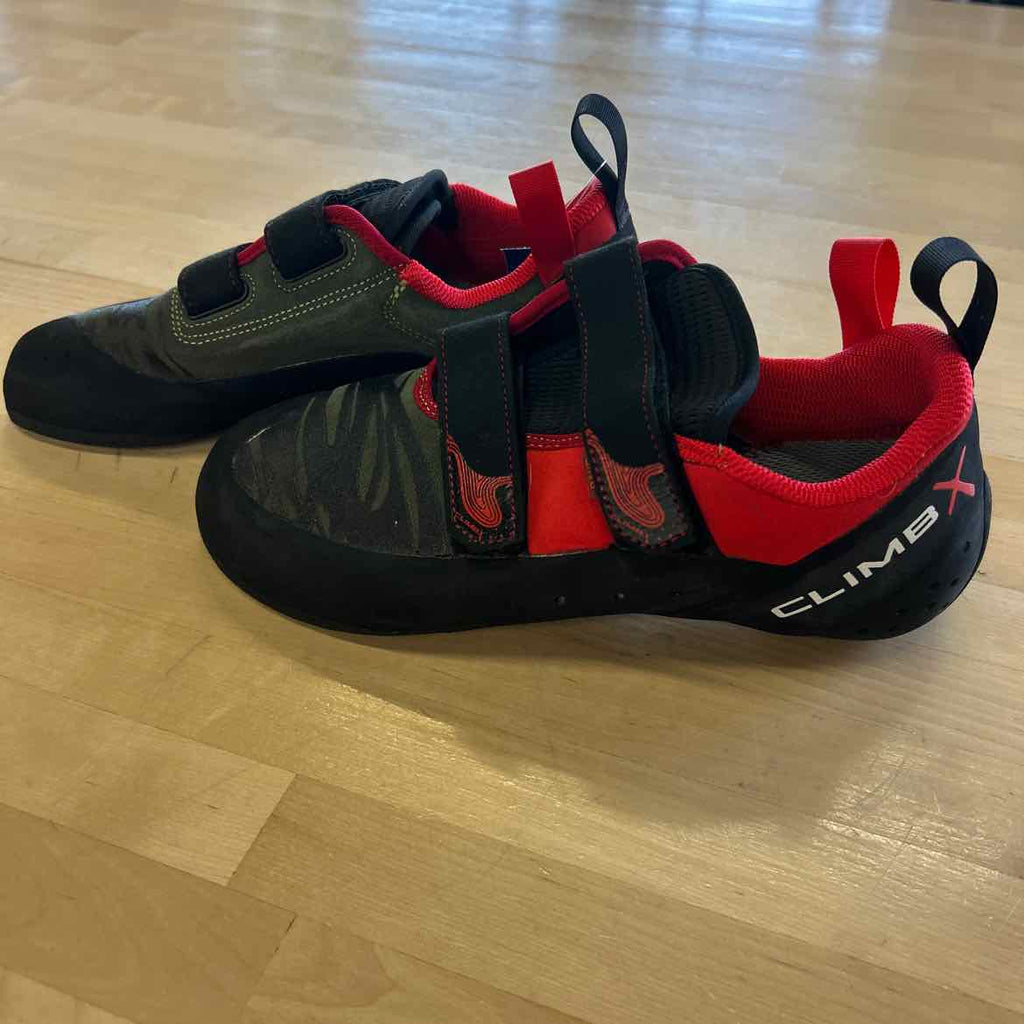 Climb X Size 8.5 Black/Red Misc. Shoes