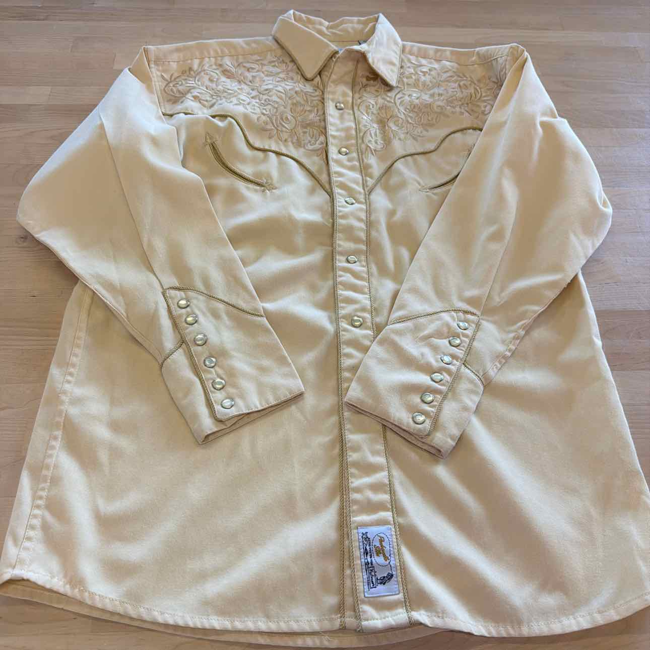 PanHandleSlim Size M Yellow Preloved MENS Button Down Shirt