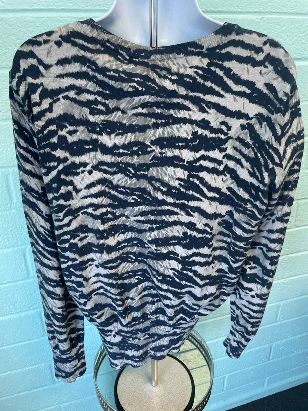 Jones New York Size XL Gray & Blue Sweater
