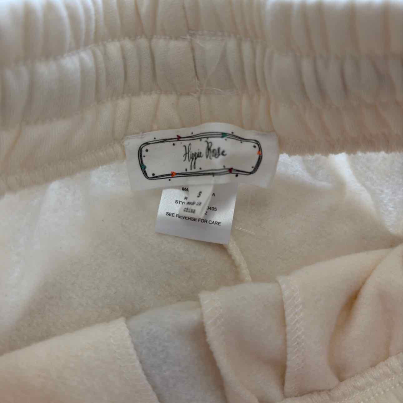 hippie rose Women Size S Cream New Shorts