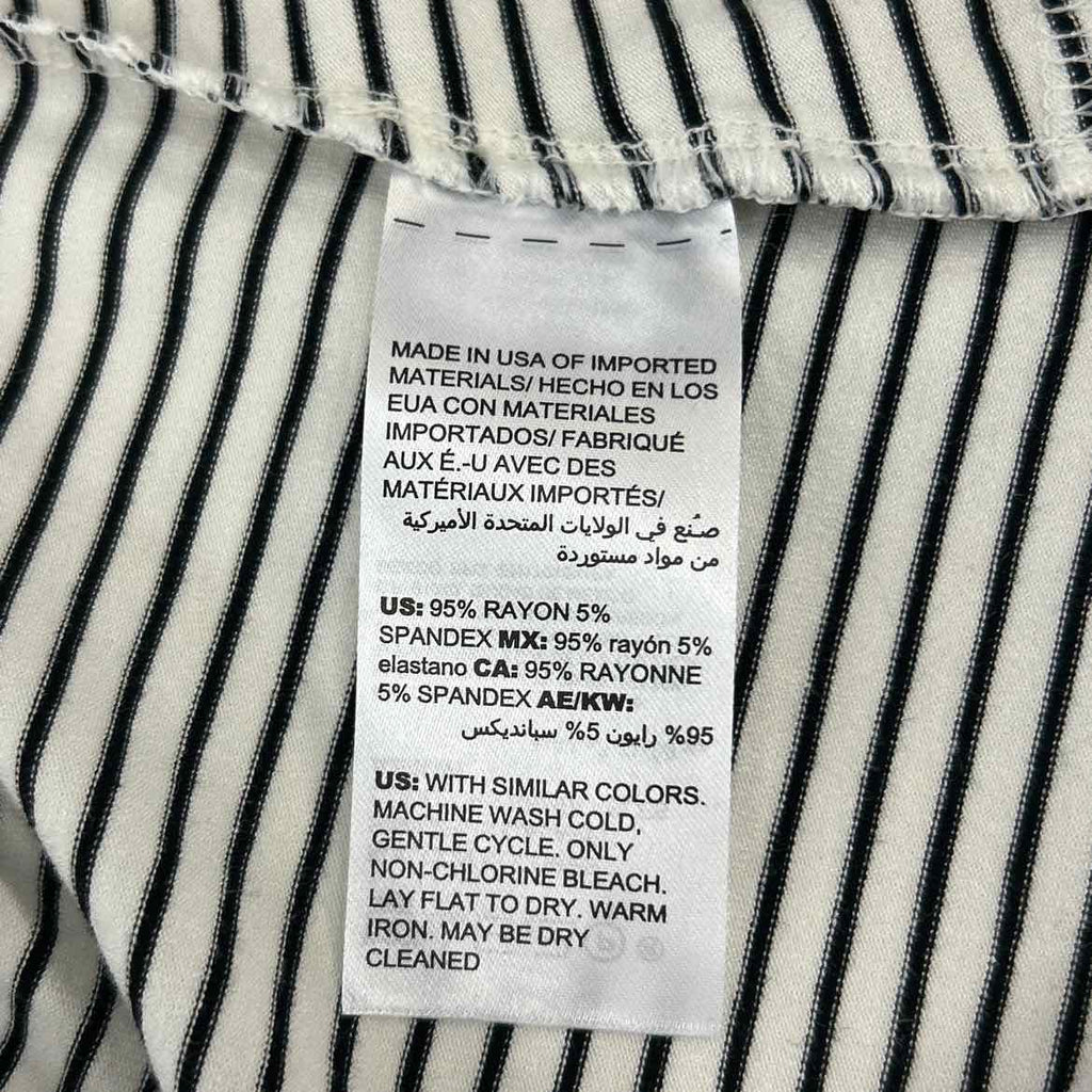 Chico's Size 1 Black Used Longsleeve