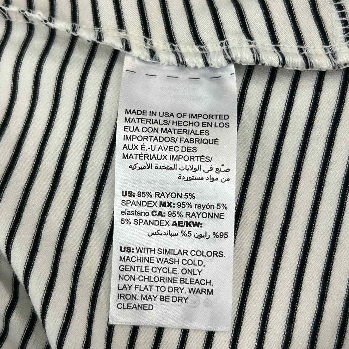 Chico's Size 1 Black Used Longsleeve