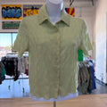 Live 4 Truth Size M Green Preloved Button Down LS