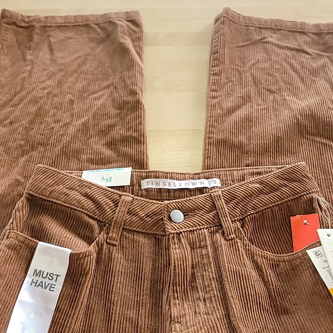 tinceltown Size 1 Cotton Corduroy Low-Rise Cargo Jeans - Pecan
