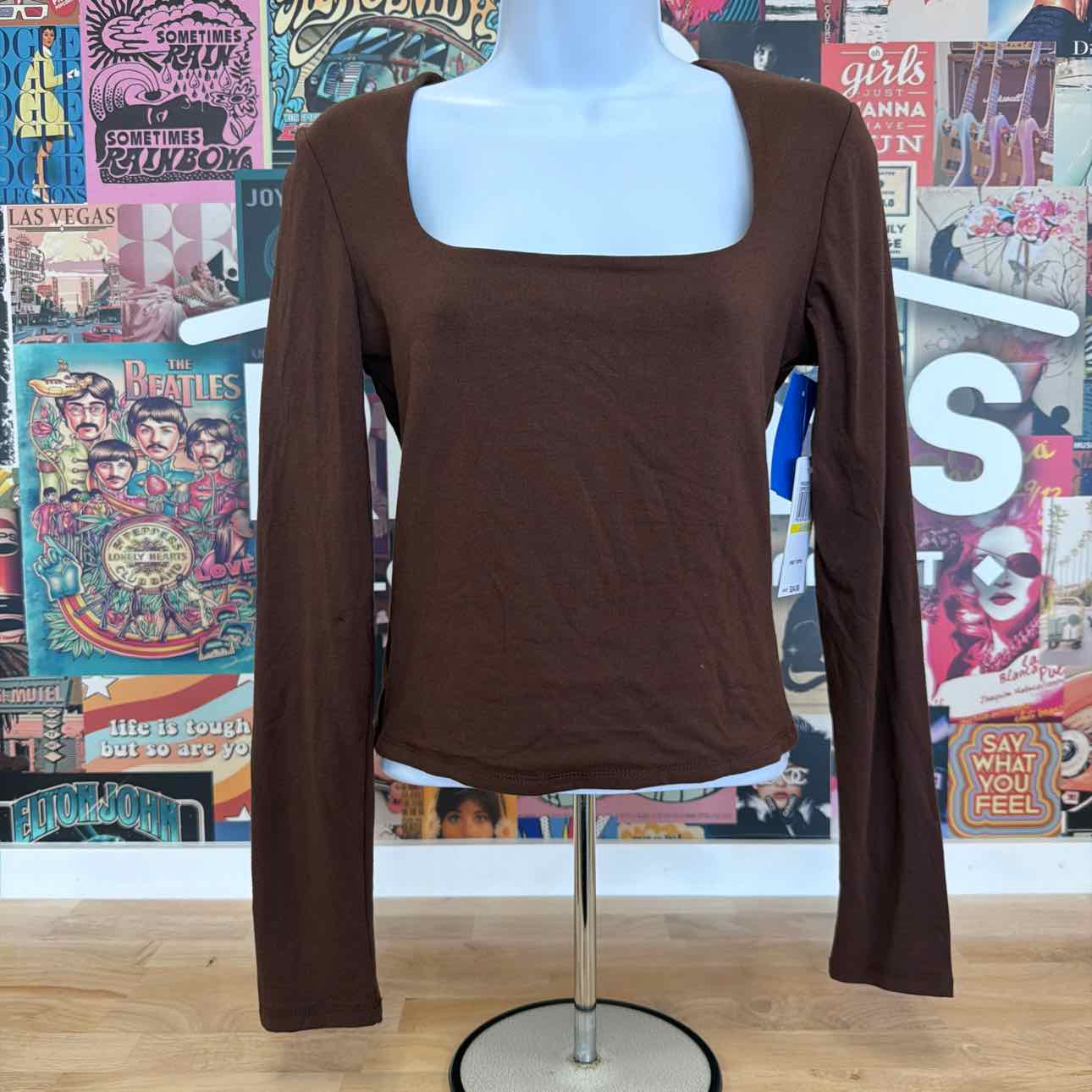 pink rose Size M Brown New Longsleeve