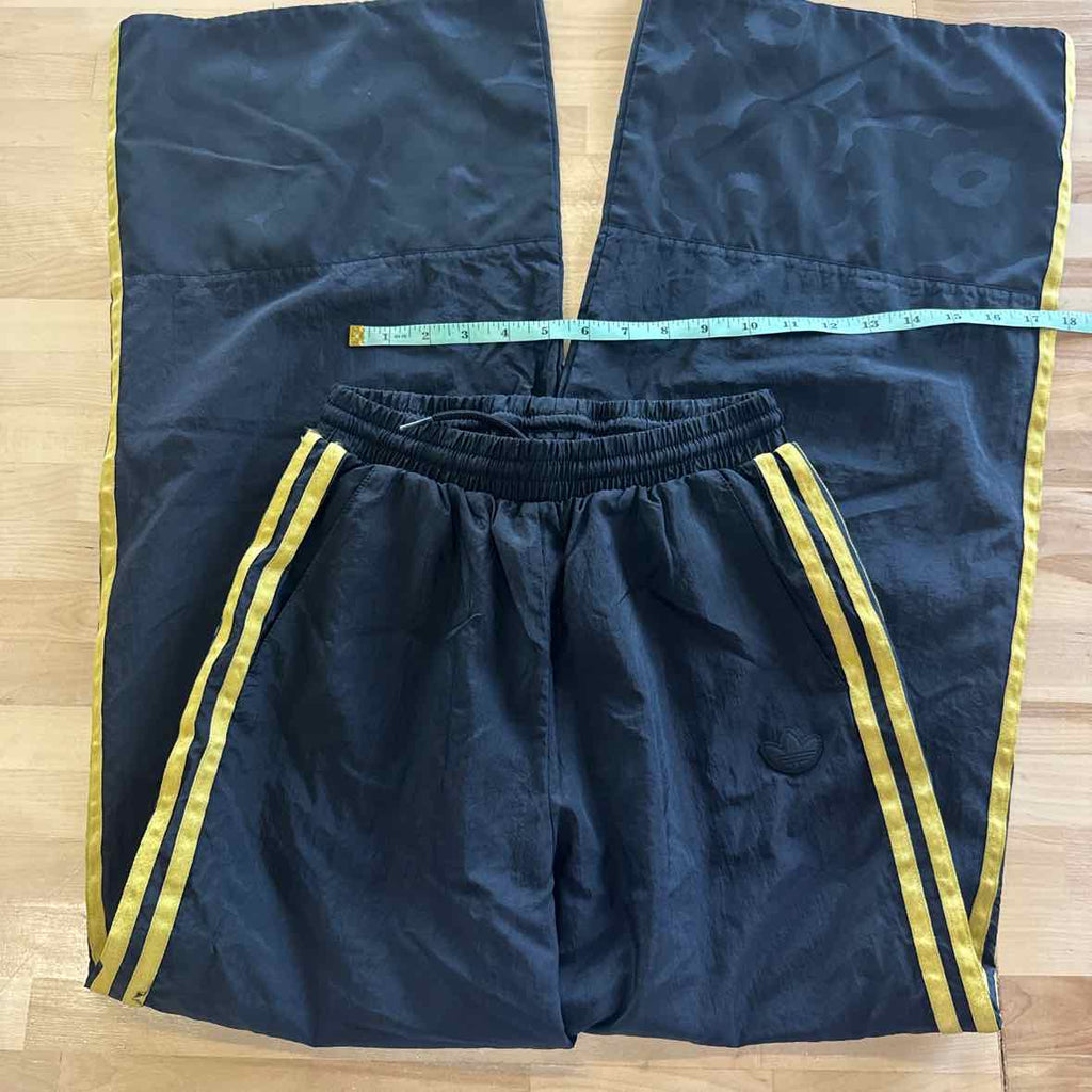 Adidas Size XS Black Preloved Pants