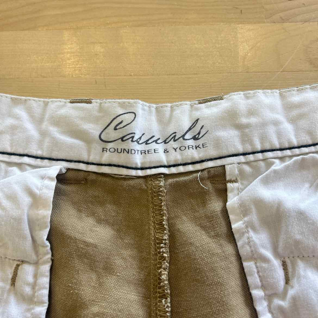 Roundtree Men's Size 44 Tan MENS Shorts