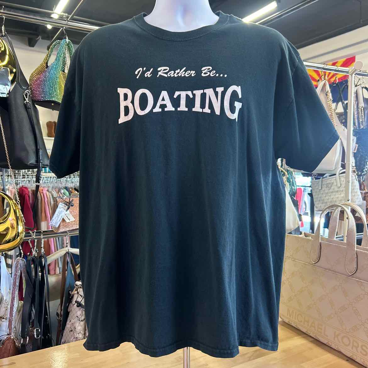 Gildan Size L Black T-shirt