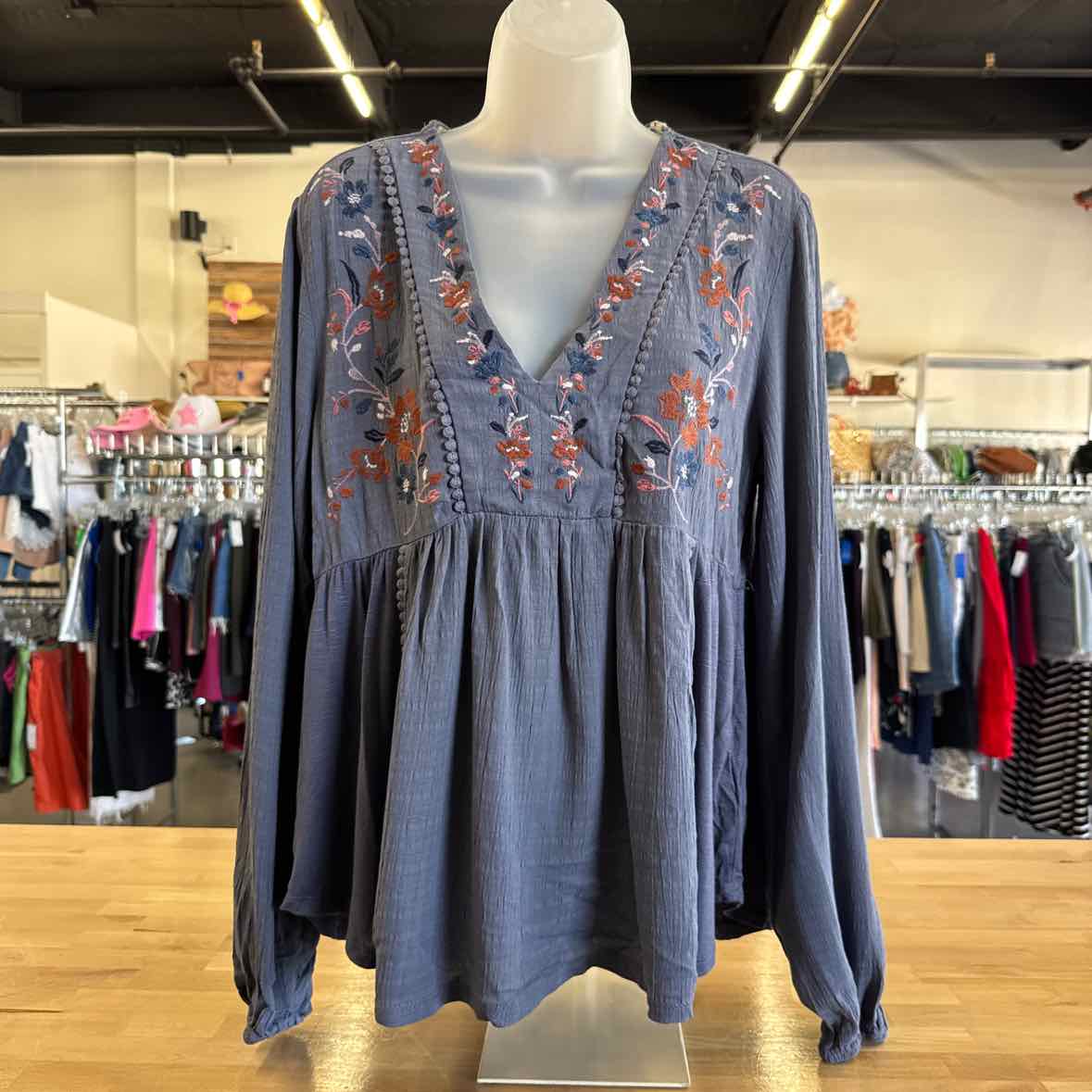 Artesia Size M Blue Blouse